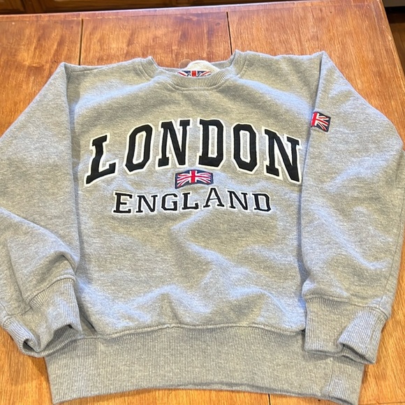 Kids London Graphic Gray Crewneck Sweatshirt - Picture 1 of 6